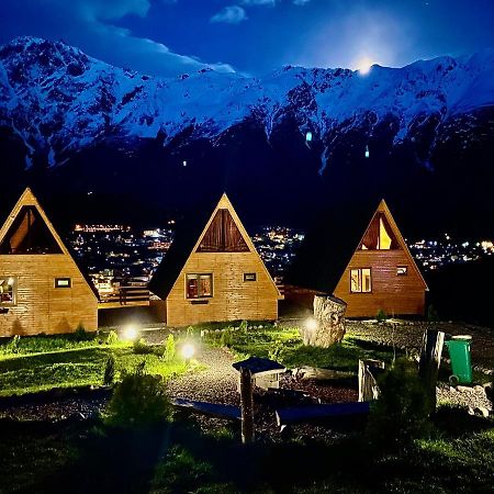 Villa Little Wood House Gergeti à Kazbegi Extérieur photo
